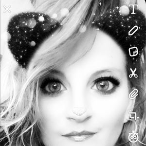 Meet your Posher, Leia